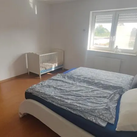 Zwischen Rhein Und Schwarzwald Apartment *